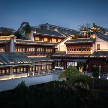 Jinbi Hall Hotel (Nanping Pedestrian Street Jinma Bijifang Branch) Các khách sạn gần Kunming Daguan Park
