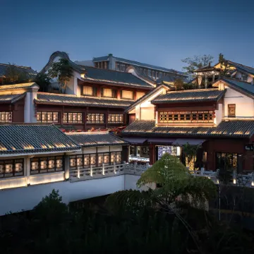 Jinbi Hall Hotel (Nanping Pedestrian Street Jinma Bijifang Branch)