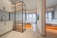 H SUITES SERVICED APARTMENTS 진딩 버스 터미널 주변 호텔