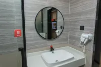 Junyi Hotel (Nankang District, Ganzhou Night Market Street)