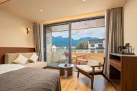 iuhua Mountain · Lane Courtyard Inn
