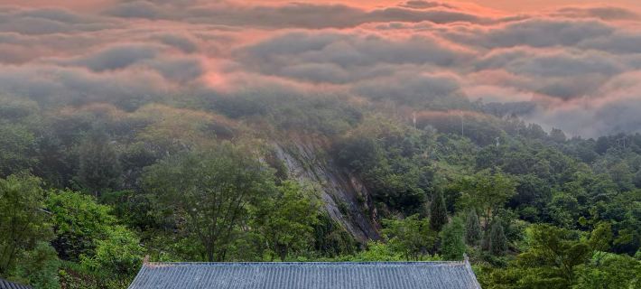 25 Wuyaling, Wudang Mountain Scenic Area, Wudang Road, Danjiangkou City, Hubei Province, China Ξενοδοχεία στην πόλη Νταανγκανγκού