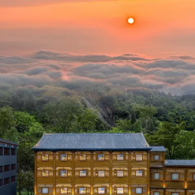 25 Wuyaling, Wudang Mountain Scenic Area, Wudang Road, Danjiangkou City, Hubei Province, China Hotels near Zixiao Palace