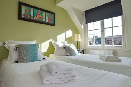 La Maison de Pierre et Valérie Saint Catherine Отели рядом с достопримечательностью «Musée d'Ethnographie et d'Art Populaire Normand»