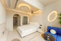 Mia Jingyue Loft Designer Apartment (Huaihai Square Huaxin Mall Store)