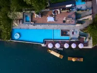 Riverside Paradise Hotel (Lijiang River Branch)