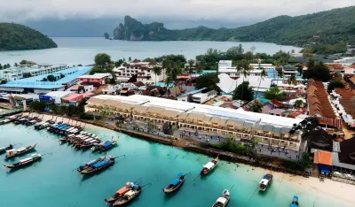 Phi Phi at Pier
