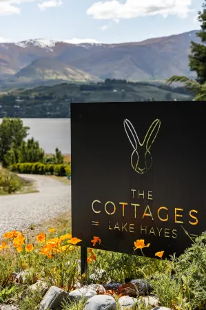 The Cottages on Lake Hayes Отели рядом с достопримечательностью «Lake Hayes Walkway»