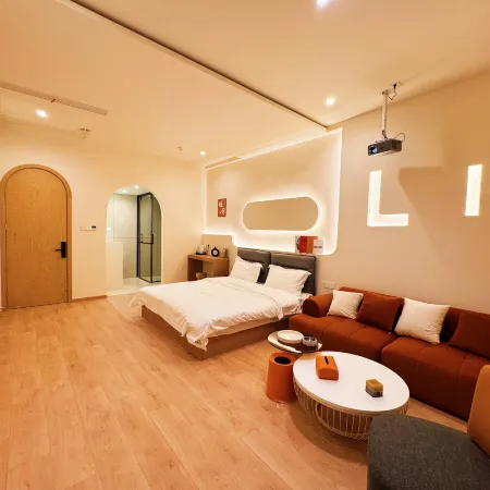 sumerfullmoon hotel