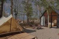 Huaban Forest Farmyard