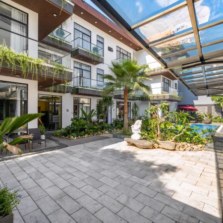 CiCi Villa & Apartment