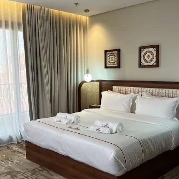 Golden Balcony Hotel