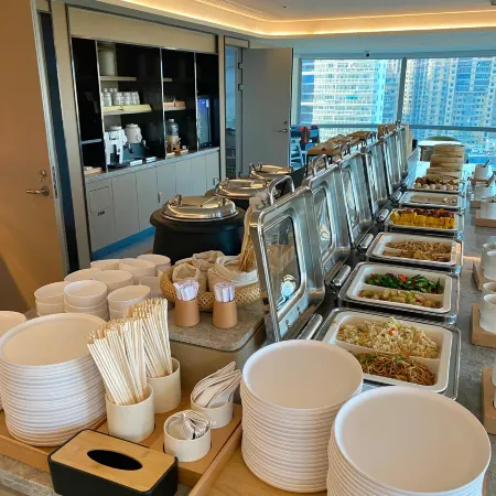 Yinsha Hotel (Yangjiang Hailing Island Dajiao Bay)