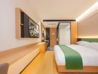 Qingzhu · Lizhi Xiyue Hotel (Xi'an Bell and Drum Tower Sajinqiao Subway Station) Hotels near Lianhu