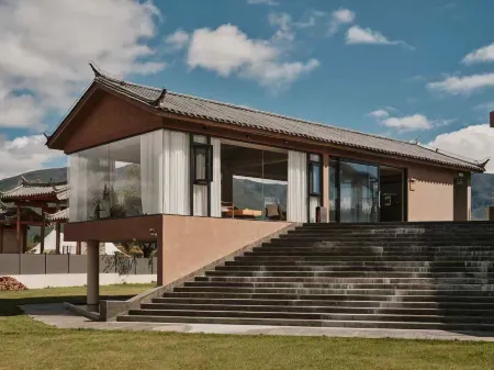 WUERLI · Snow Mountain Enjoyment Hotel Отели рядом с достопримечательностью «Lijiang Snow Mountain Falcon Valley Scenic Area»