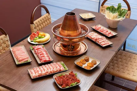 Yunzuo Xingguang Hotel (Zhumeng Town) Отели в г. Динжи