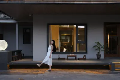 Courtyard ancient Chinese Song dynasty aesthetic designer Miju Hotels near Jingdezhen China Ceramics Museum
