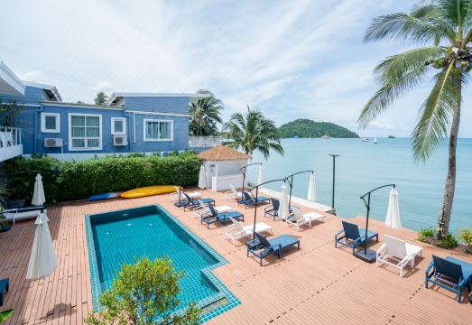 2. 푸껫 보트키..