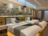 Xining Yueqi Smart Choice Hotel (Haihu Wanda Guangchang)
