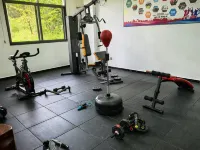 Sunshine Car · Travel original ecological small home hostel - Gym