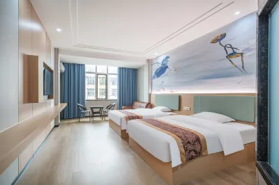 Fangchenggang Lijing Business Hotel Hotels near Dawan Marina