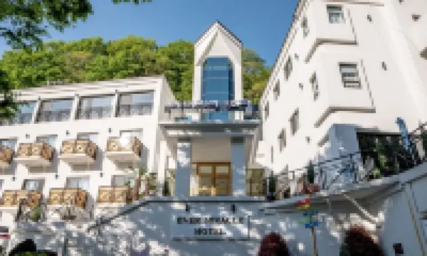 Ever Miracle Hotel Hotels near Pyochungsa