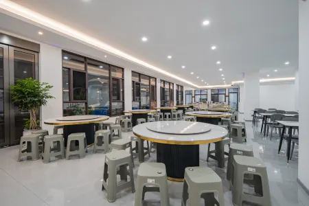 Meihao Xijing Hotel Отели рядом с достопримечательностью «Enshi Suobuya Stone Forest Scenic Area»