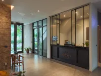 SILOM NARA HOTEL - 2-Star