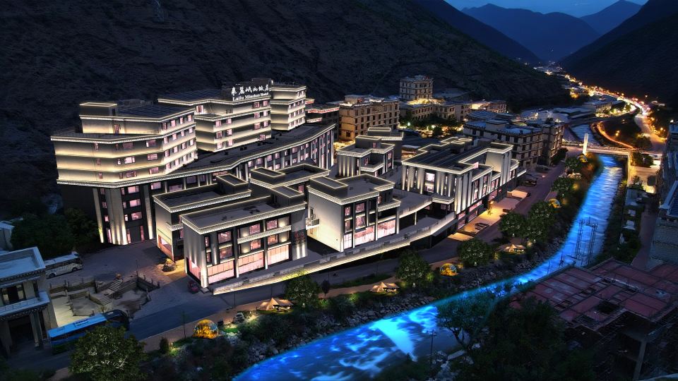 Lailu Minshan Hotel