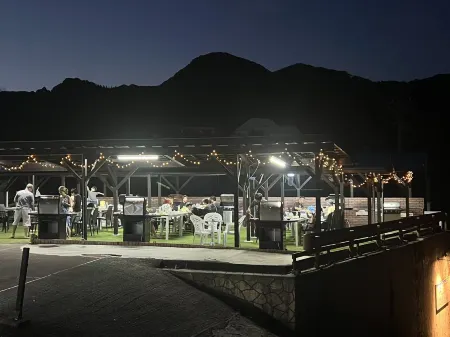 Guest House Bigfisher Club Отели в г. Симода