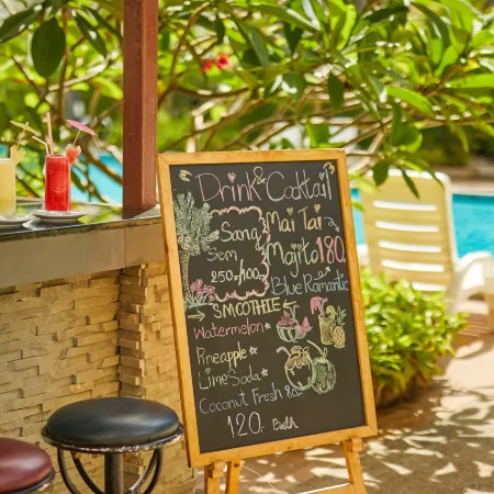 Welcome World Beachfront Resort Pattaya - Family Friendly