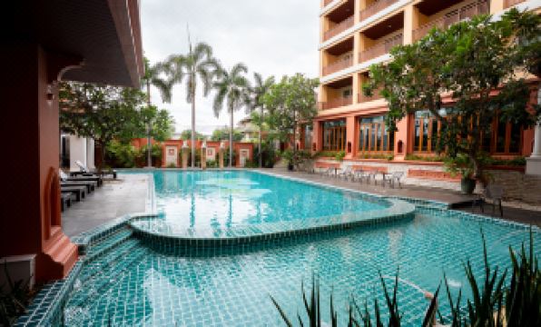 Sunday Chateau En Ville - Pattaya