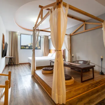 Dongfang Huigu Homestay 黄石国家鉱山公園周辺のホテル