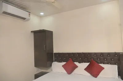 Jay Radhe Krishan Residency  호텔