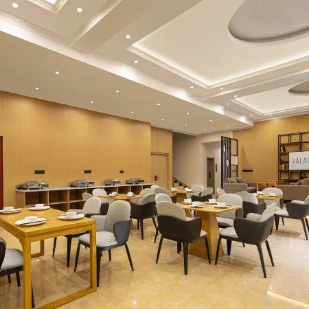 VALATOMS Fanlatu Hotel (Bipenggou Scenic Area Branch 2)