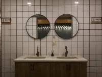 Border Walking International Youth Hostel