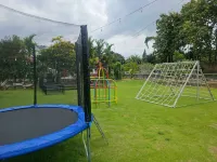 Banna Cafe & Glamping