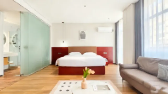 นันเยี่ยนอินน์ (สถานีรถไฟใต้ดินเฉิงหวงเมี่ยว พื้นที่การค้าจตุรัสเทียนยี้ หนิงป่อ)