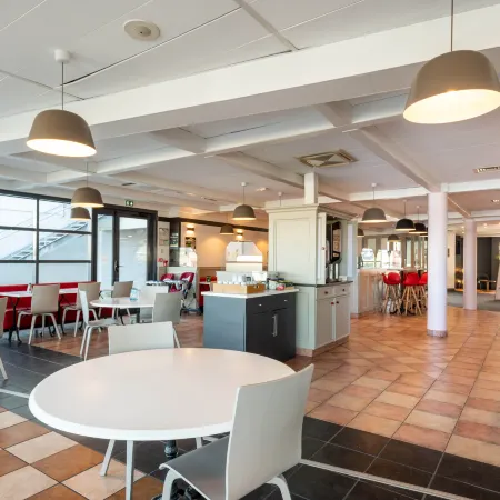 B&B Hotel Calais Terminal Cité Europe 3 étoiles