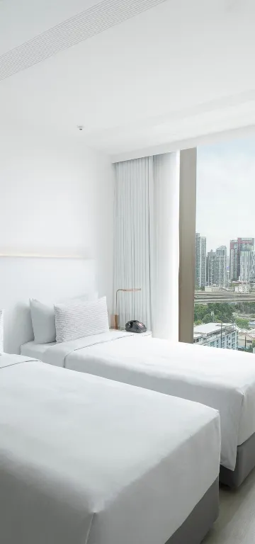 ดิ อินไซด์ รูม เตียงคู่