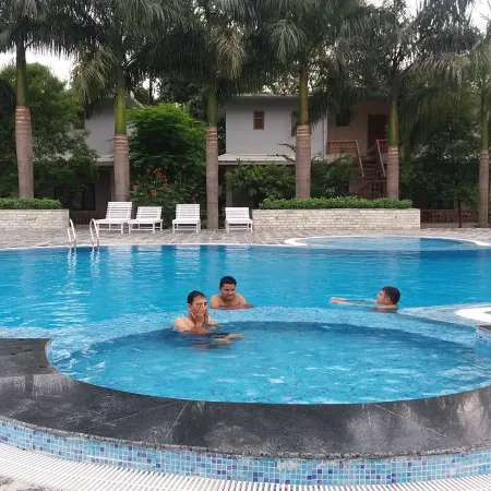 Chitwan Paradise Hotel