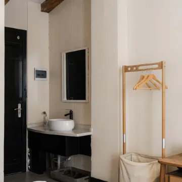 Huole Courtyard Hotel Отели в г. Чусион