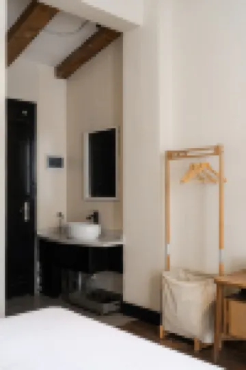 Huole Courtyard Hotel