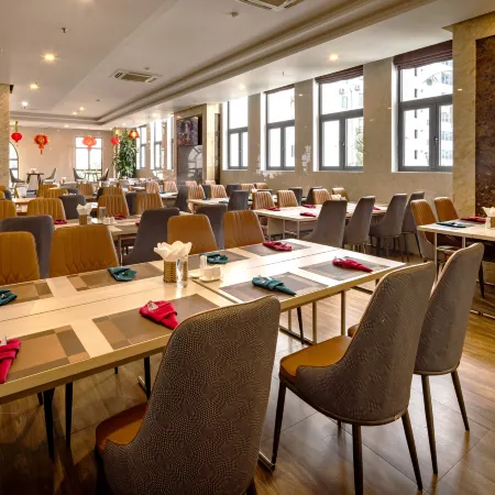 Hon Chong Retreat Hotel Отели рядом с достопримечательностью «Пляж Хон-Чонг»