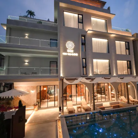 Floral Hotel · Tree Resort Hotel (Beihai Silver Beach)