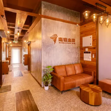 BarraCuda Den (previously known as Jono's Place) トゥン・サカラン海洋公園周辺のホテル