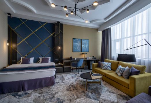 Monotel Hotel 로비