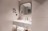 Shenyang Convention and Exhibition Center Accor Grand Mercure Hotel - Pools