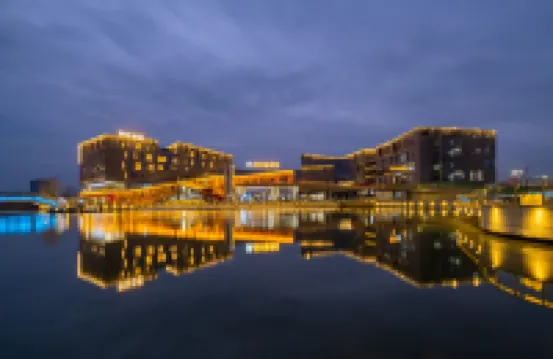 Hello Dongqian Lake Metro Station Hotel