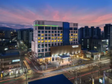 クィーンベル ホテル